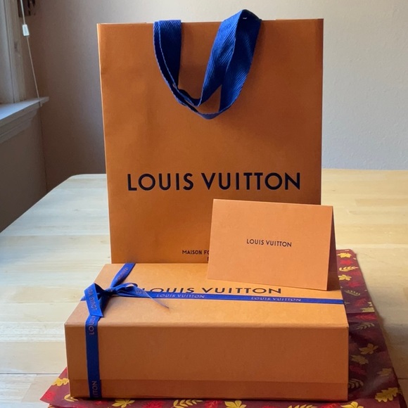 🎀🎀🎀 LOUIS VUITTON BAG AND BOX 🎀🎀🎀 NWOT 🎀🎀🎀 - Picture 13 of 16